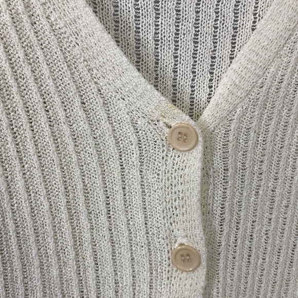 Sadie & Sage Cream V Neck Button Long Sleeve Top - Picture 5 of 8